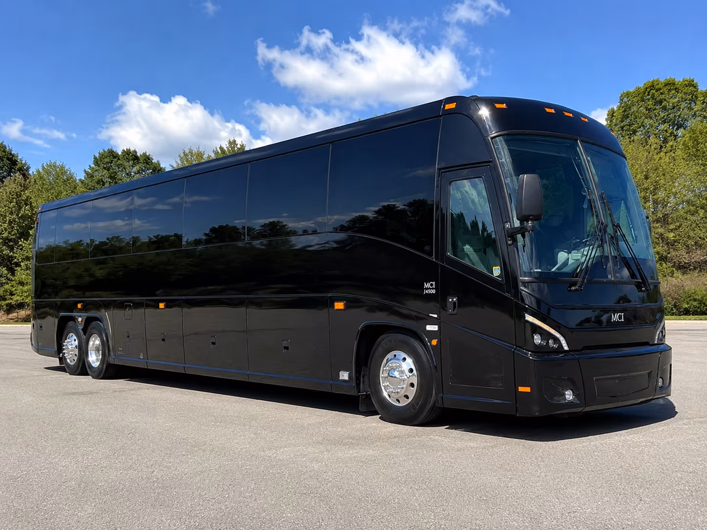 hotel to venue shuttles that keep every guest on schedule