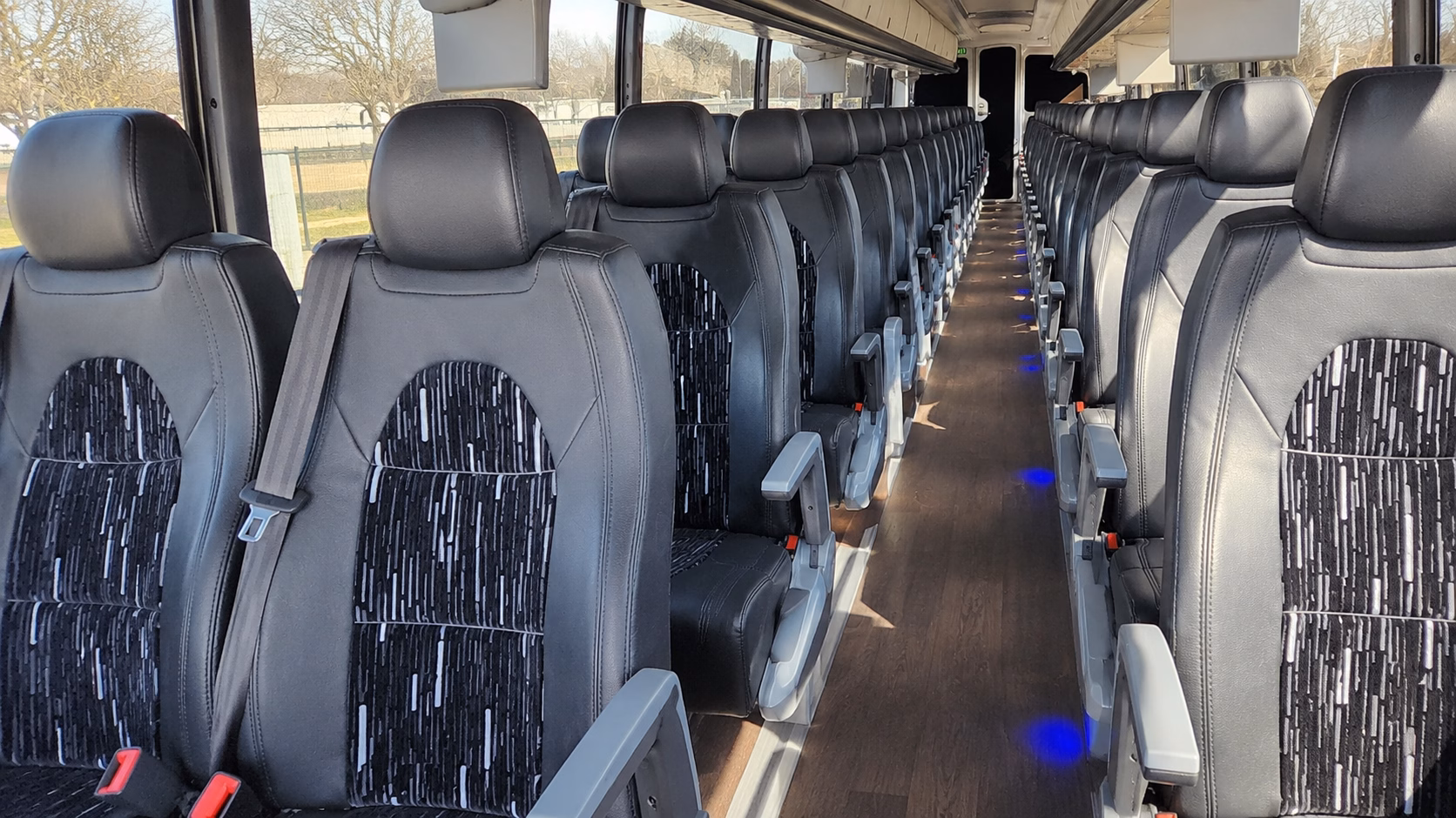 instant online bus rental quotes in edinburg