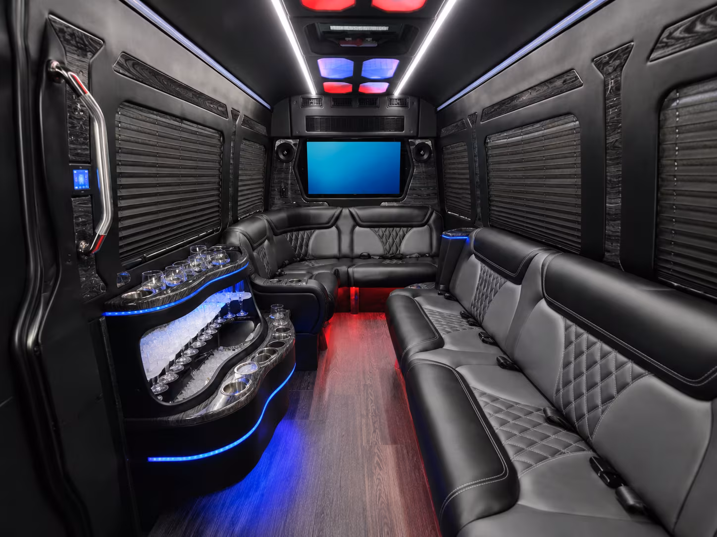 multi day and overnight bus rentals for rgv groups heading to dallas fort worth